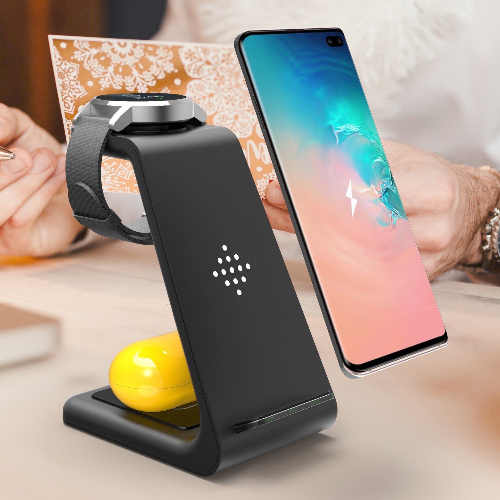 3-in-1 Magnetic Wireless Charging Station – Fast Charging Dock for Phone, Watch & Earbuds